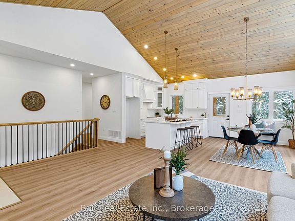 5th image of 180 Lakeview St