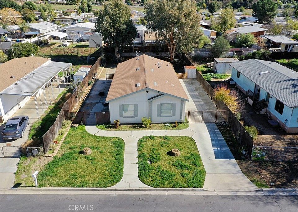 1st image of 25096 Avenida Vizcaya