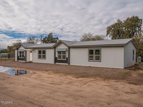 2nd image of 7449 N Camino De Oeste