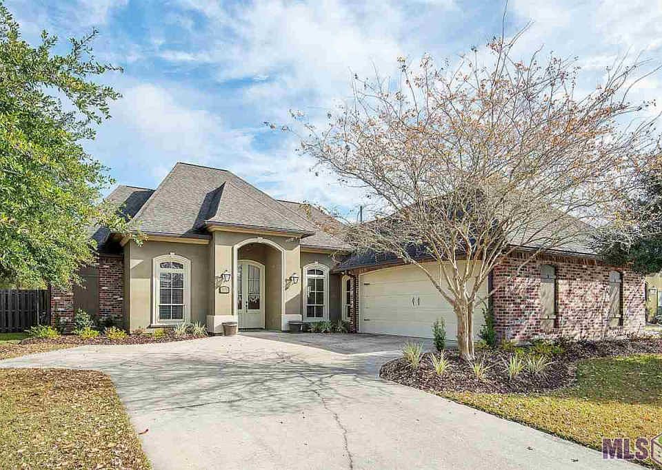 1st image of 17751 Magnolia Trce