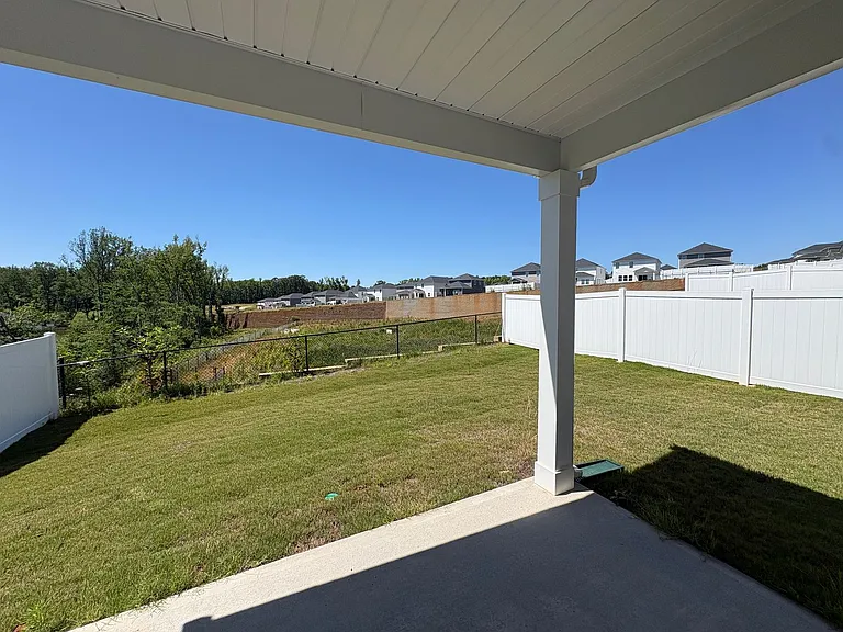422 Yellowstone Trl — Photo 14