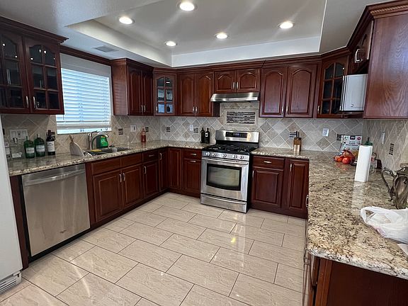 2nd image of 13626 Cerise Ave APT C