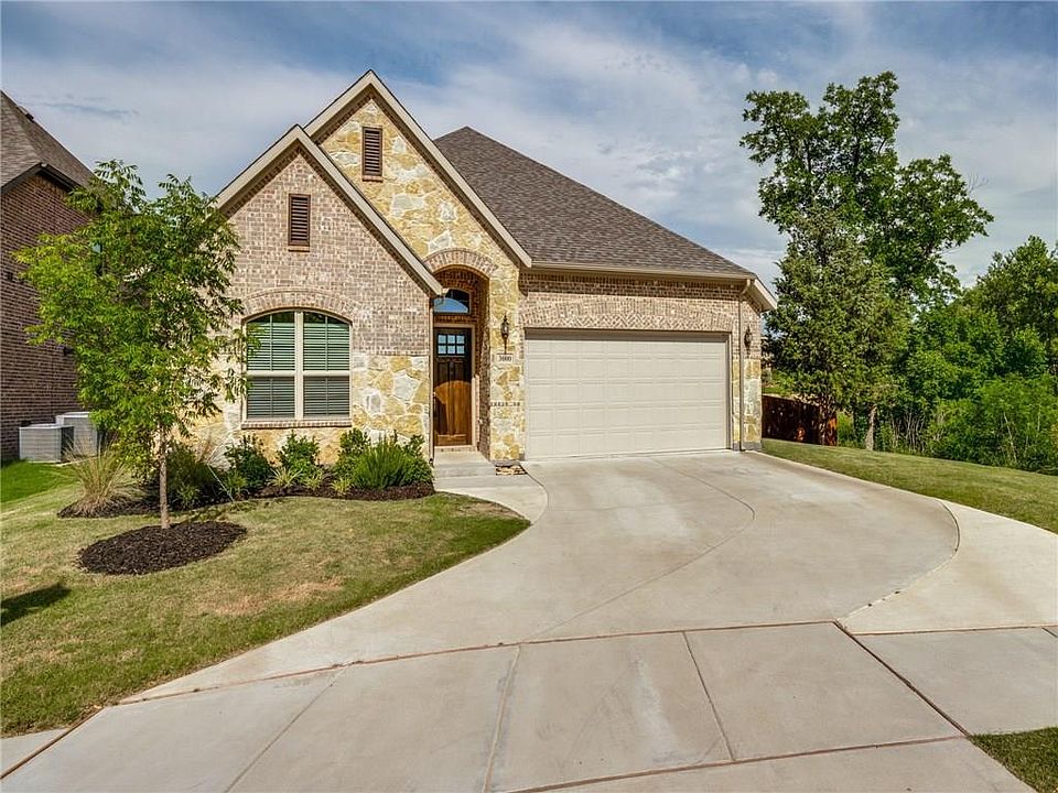 1st image of 3000 Bluewood Dr