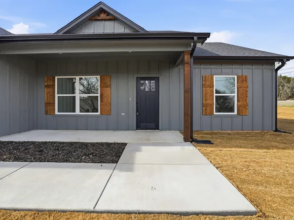 4300 Lucero Dr, Granbury, TX 76048