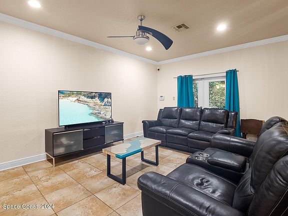 4th image of 1410 Isabella Dr Unit 104
