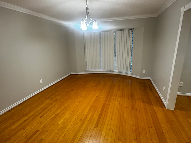 8219 Colgate St — Photo 18