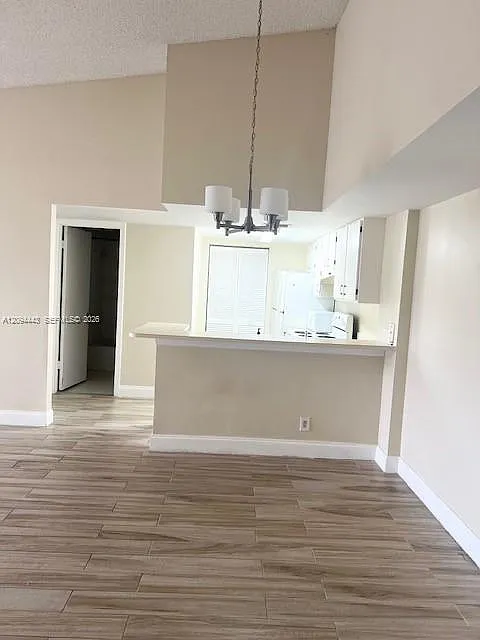 Lakes Of Jacaranda Condo — Photo 3