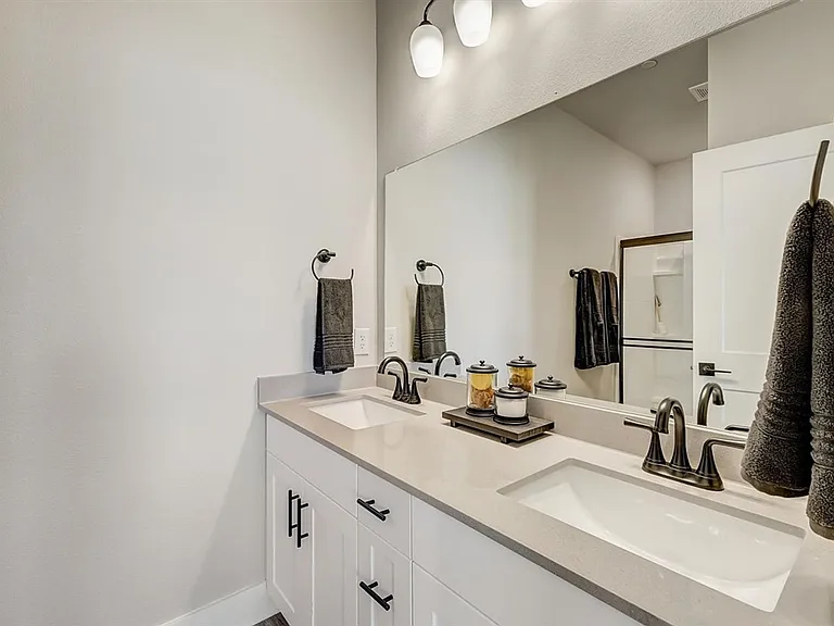 Carmel Villas — Photo 68