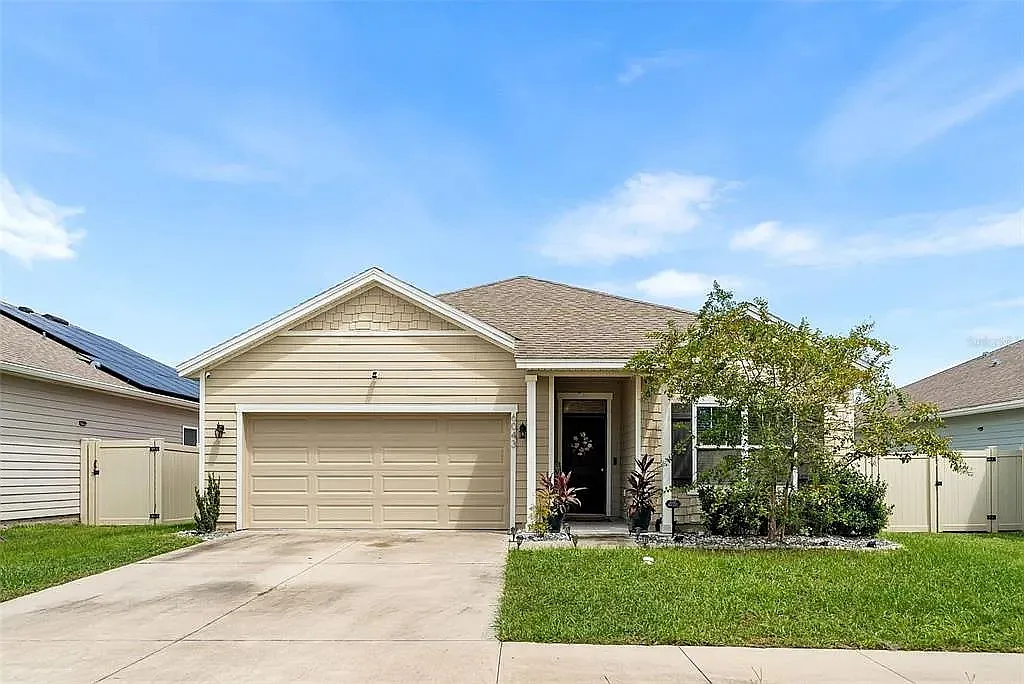 3 bed, 1615 sqft, $2,550 — Photo 1