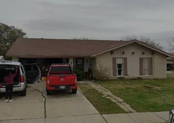2019 Deerfield Dr — Photo 1