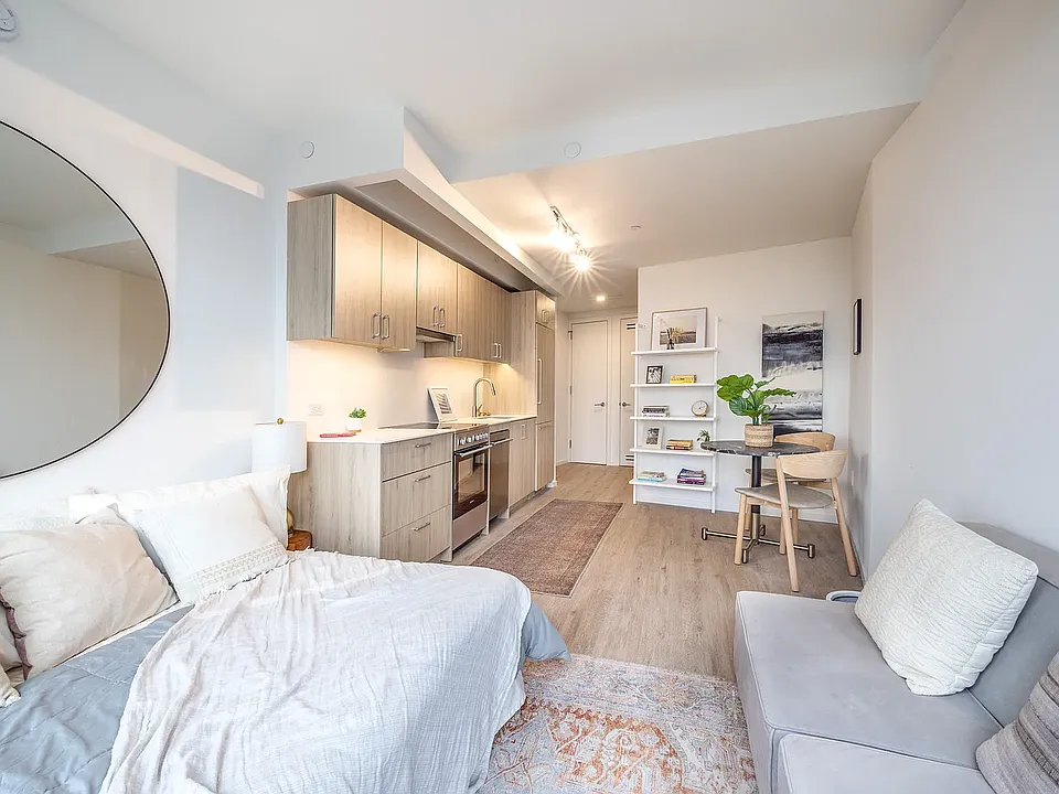 12 Halsey St #816