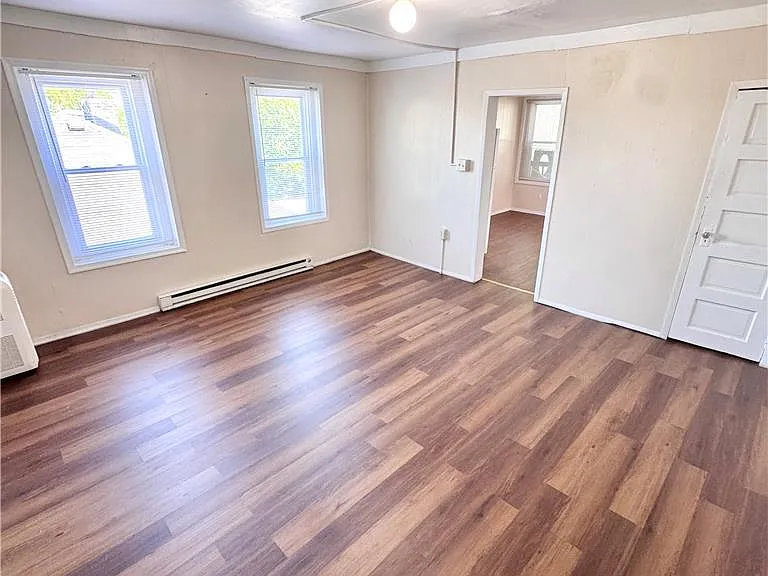 1348 E Floor 6 Ter #3RD FLOOR REAR — Photo 9