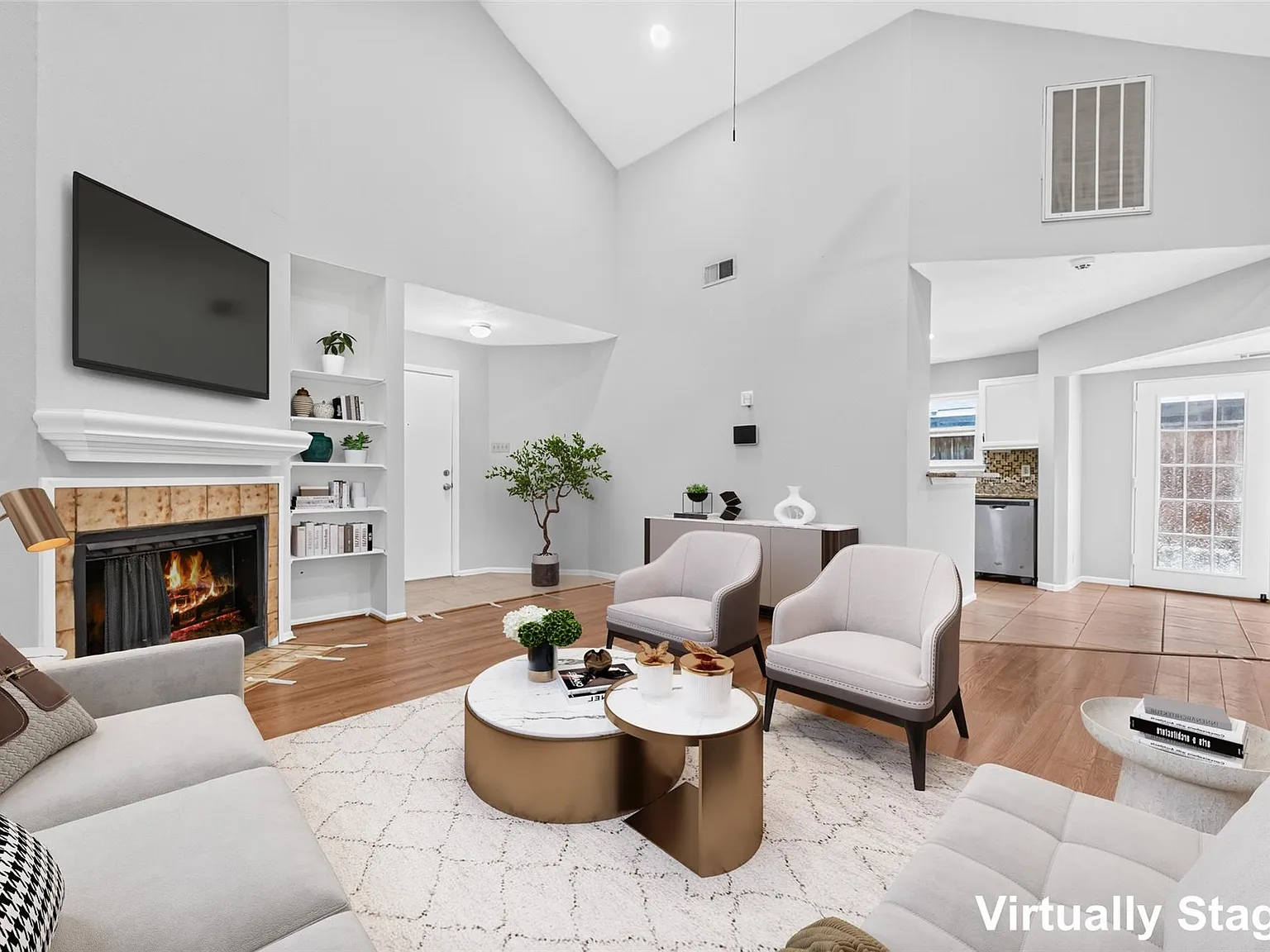 4 bed, 2.0 bath, 2249 sqft, $2,250 — Photo 3