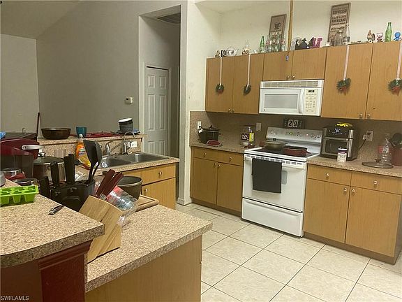 2nd image of 716 Bering Ave S