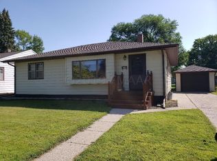 1710 5th St S, Moorhead, MN 56560