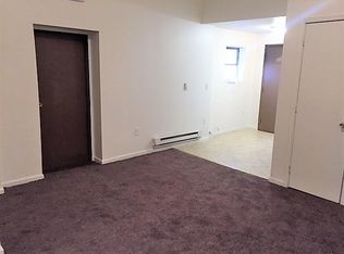 2036 W 4th St #3R, Chester, PA 19013