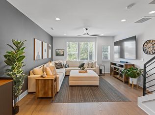 6020 Irwins Branch Dr, Charlotte, NC 28217