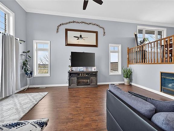 5th image of 1292 Concession Rd #11