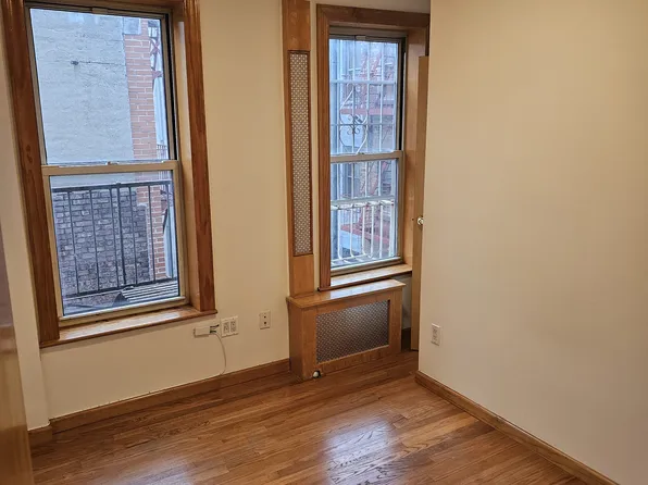 82 Bayard Street image 2 of 6