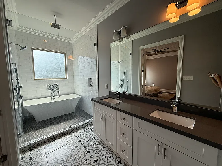 master ensuite bathroom