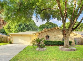 2406 Green Knoll Dr, Houston, TX 77067