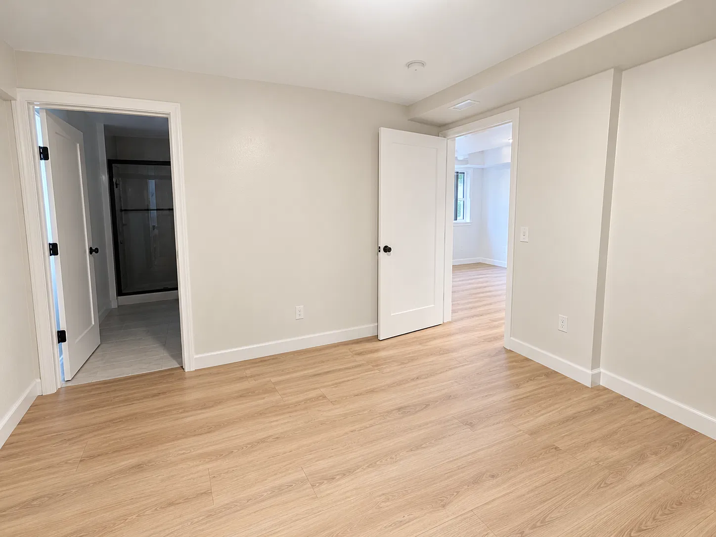 2 bed, $3,800 — Photo 4