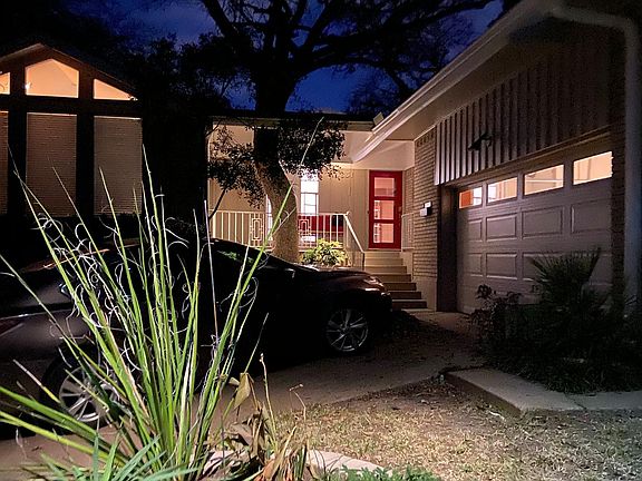 2nd image of 10831 Clearbrook Ln