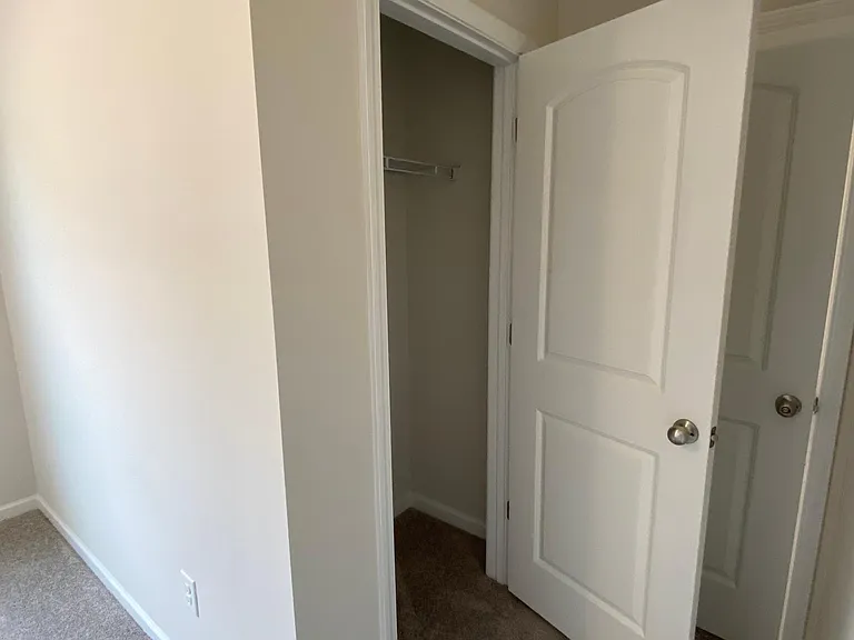 1542 Catskill Way — Photo 12