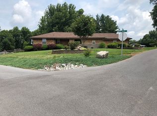 2319 Edgewood Dr, Elizabethton, TN 37643