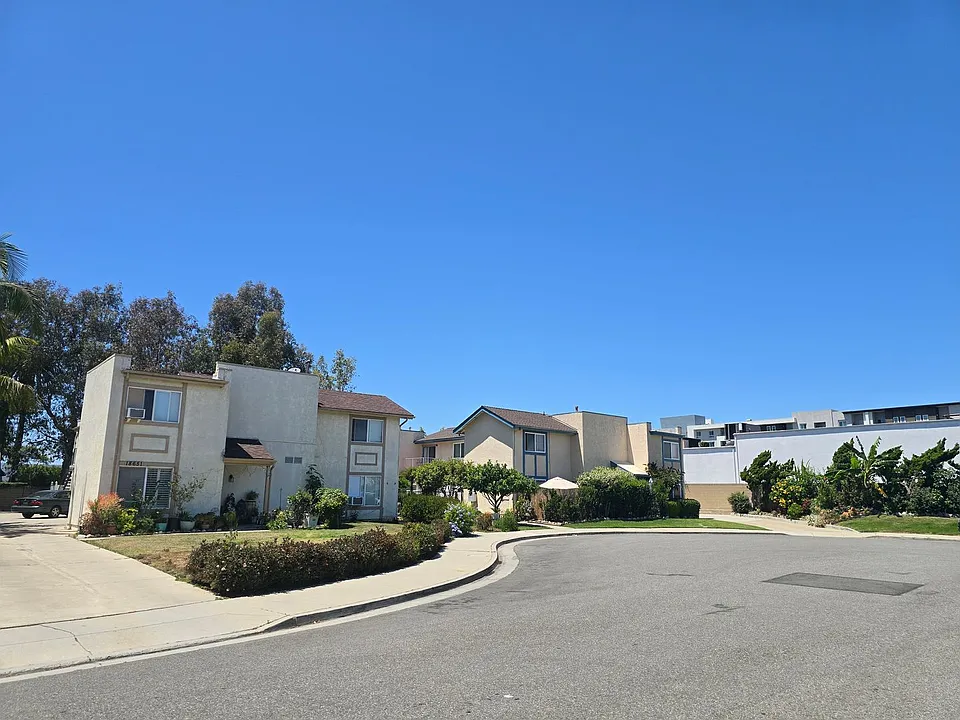 18651 Libra Cir