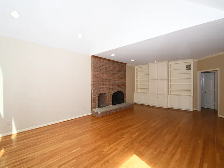 26 Holly Leaf Ct — Photo 56