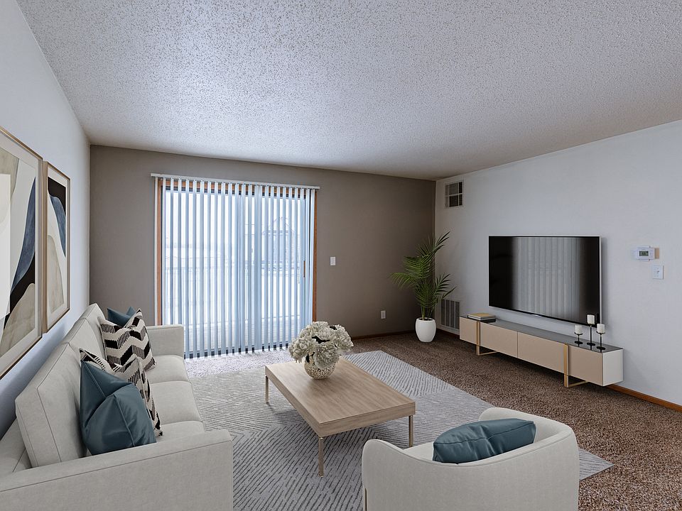 Fargo, ND Willow Park Apartments | Living