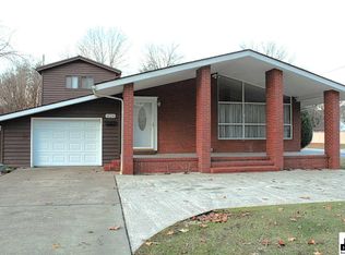 458 13th Ave, Huntington, WV 25701