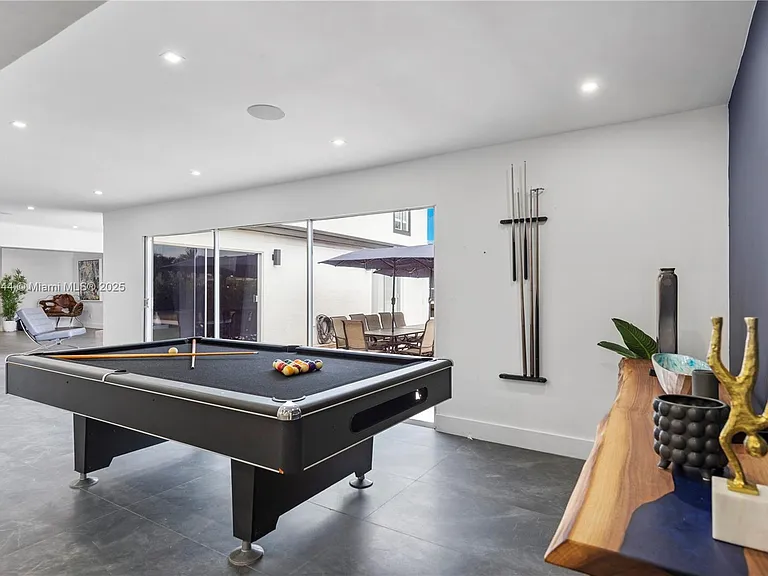 4322 Polk St — Photo 16