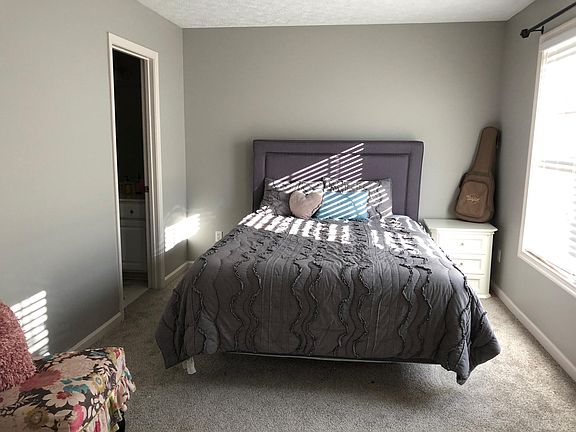3rd image of 211 Northwynd Cir