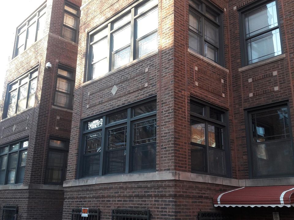 1st image of 714 E 50th Pl APT 1W