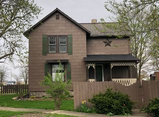 2 Gardner St, Kempton, IL 60946