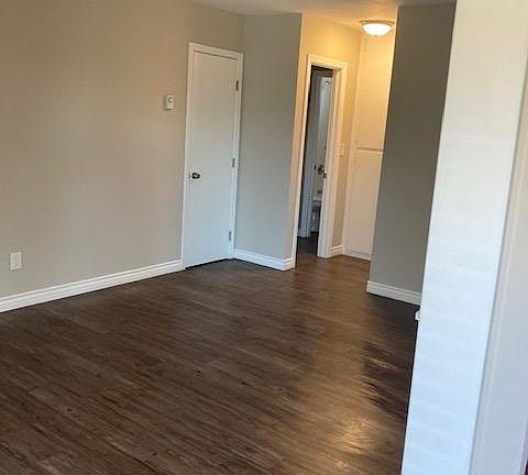 4th image of 4211 Central Ave APT 5