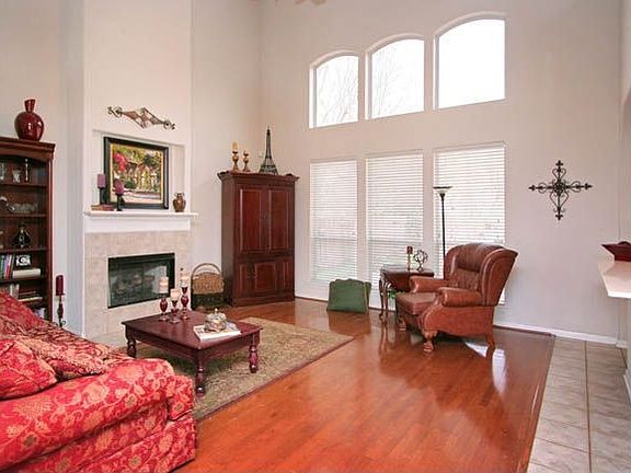 3rd image of 18811 Brookwood Frst