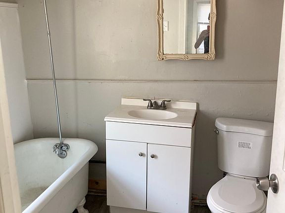 5th image of 48 Dart St #2