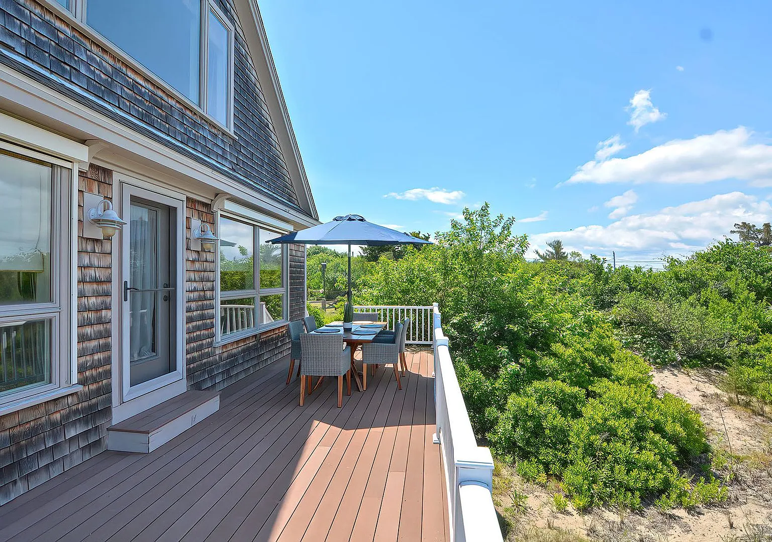 Dog-Friendly Winter Rental on Plum Island — Photo 1