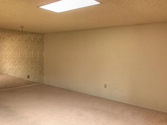 3rd image of 9963 W Bolivar Dr
