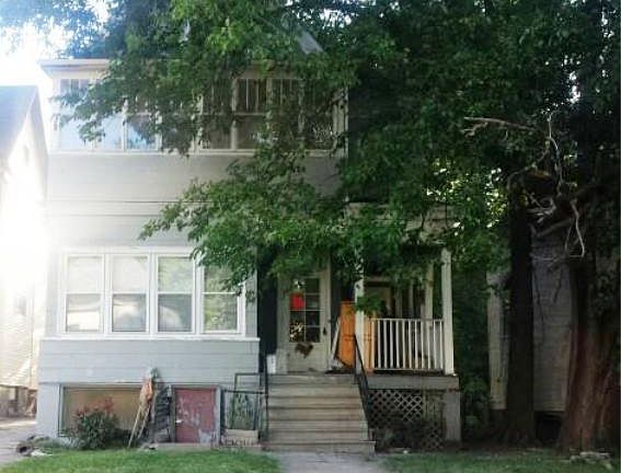 2nd image of 1701 N California Ave