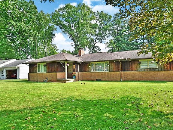 2nd image of 3984 Southwood Dr SE