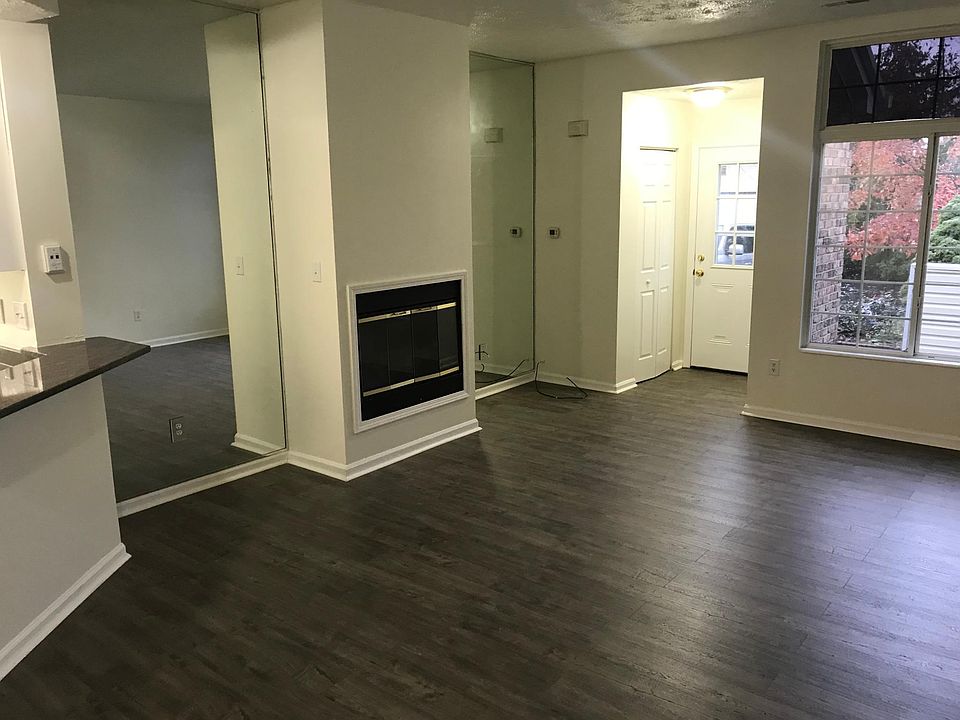 1st image of 803 Coyote Dr