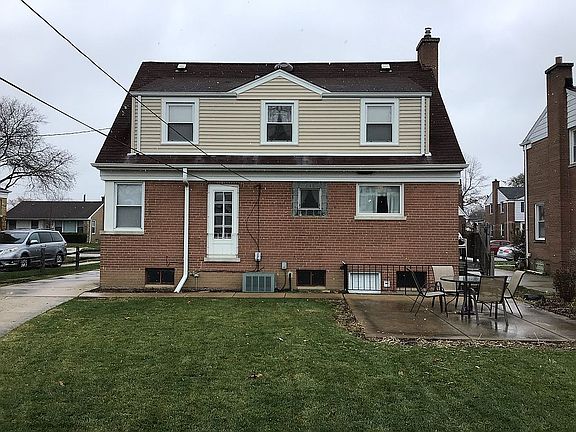4th image of 1636 Portsmouth Ave