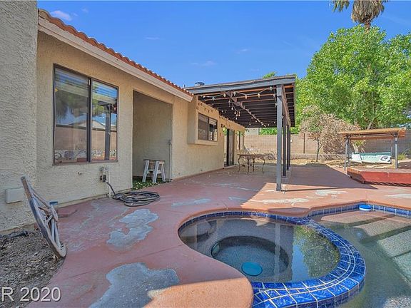 4th image of 3094 Paintedhills Ave