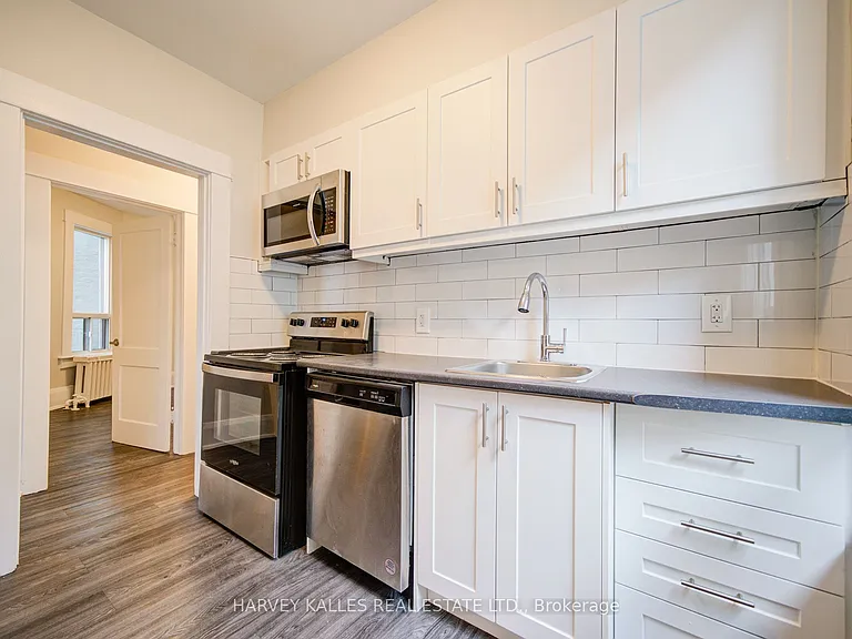 1074 Saint Clair Ave W #4 — Photo 18