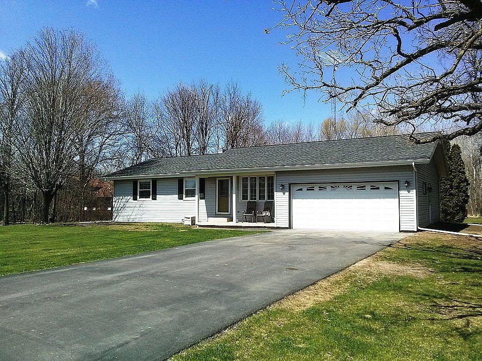 1st image of W6985 Fox Dr