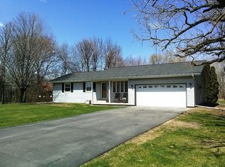 W6985 Fox Dr, Fond Du Lac, WI 54937